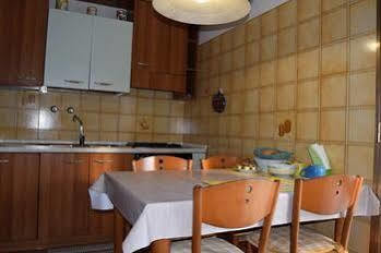 Casa Vacanza E Per Lavoro Elena E Carla Спинея Экстерьер фото